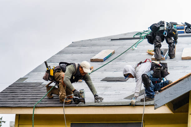 Professional Gutter Installation technician working in Walkersville, MD
